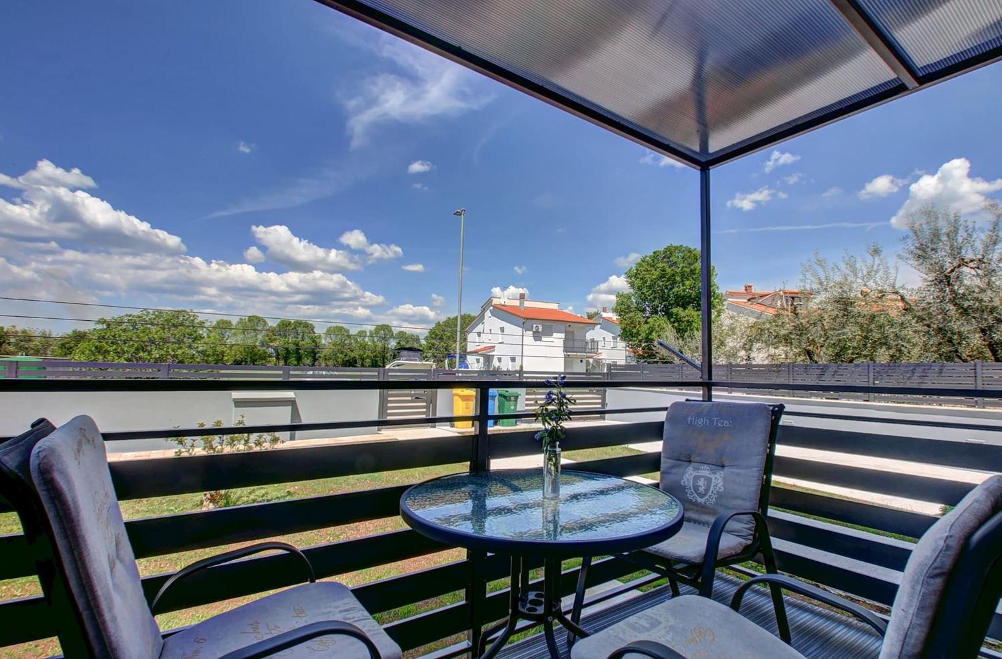 Lovely Apartments In Valbandon Fazana Ngoại thất bức ảnh
