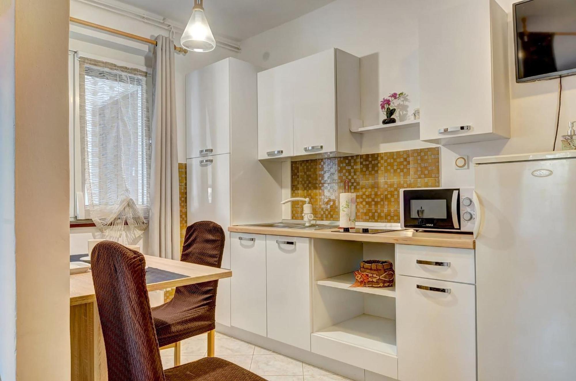 Lovely Apartments In Valbandon Fazana Ngoại thất bức ảnh