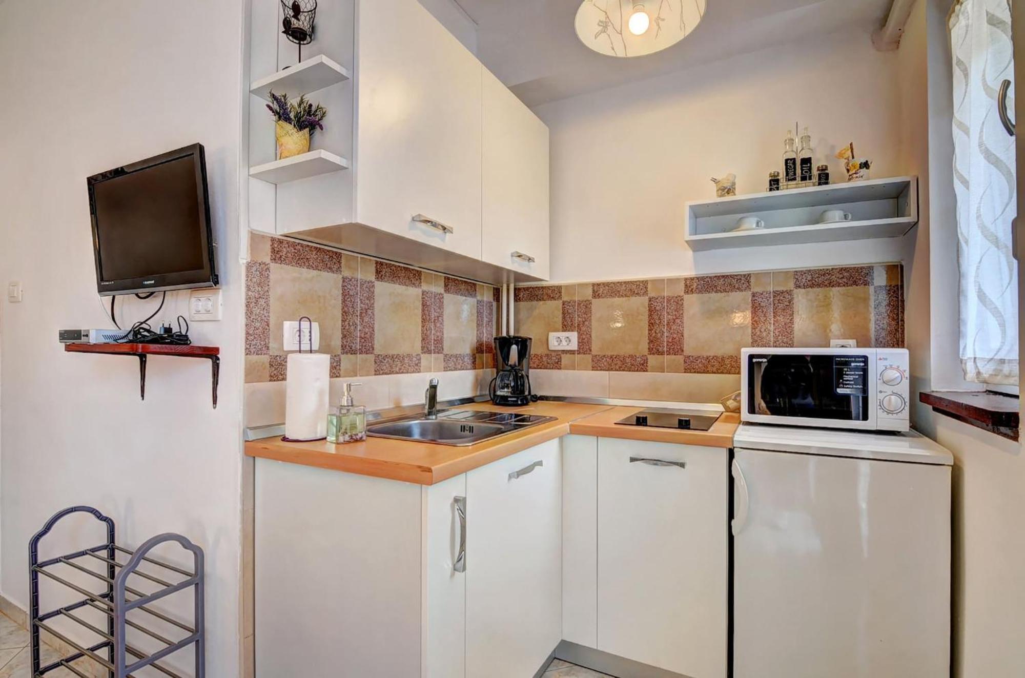 Lovely Apartments In Valbandon Fazana Ngoại thất bức ảnh