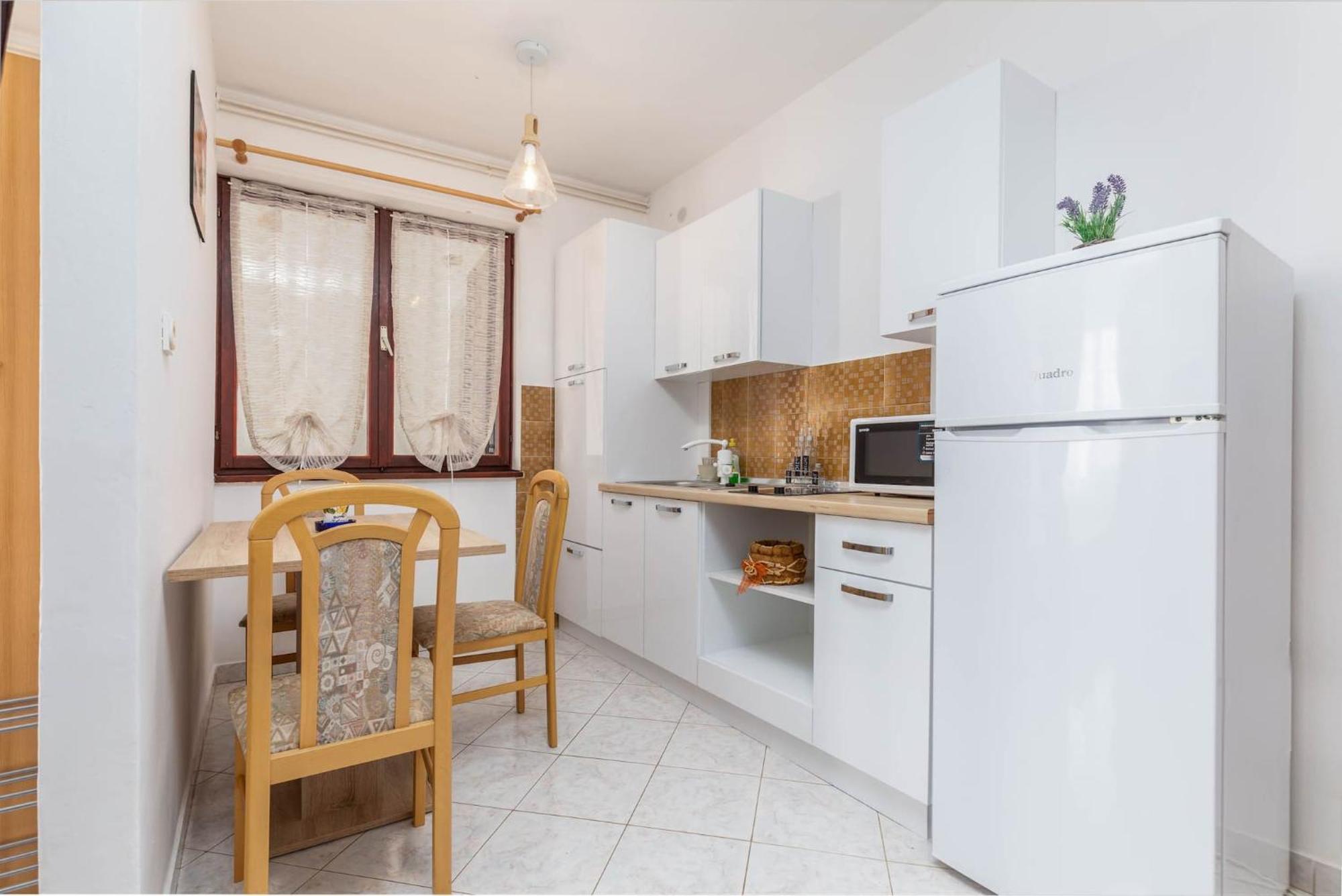 Lovely Apartments In Valbandon Fazana Ngoại thất bức ảnh